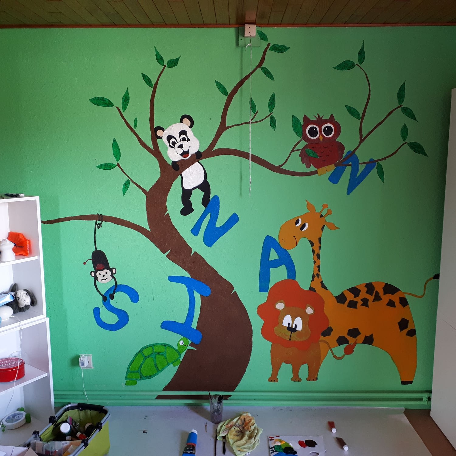 Kinderkamer muurschildering met naam